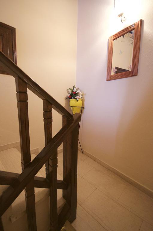 Ria Rooms Kissos  Bagian luar foto
