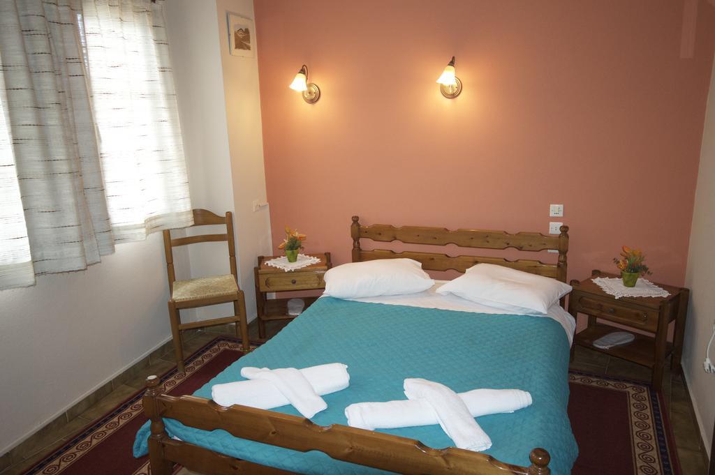 Ria Rooms Kissos  Ruang foto